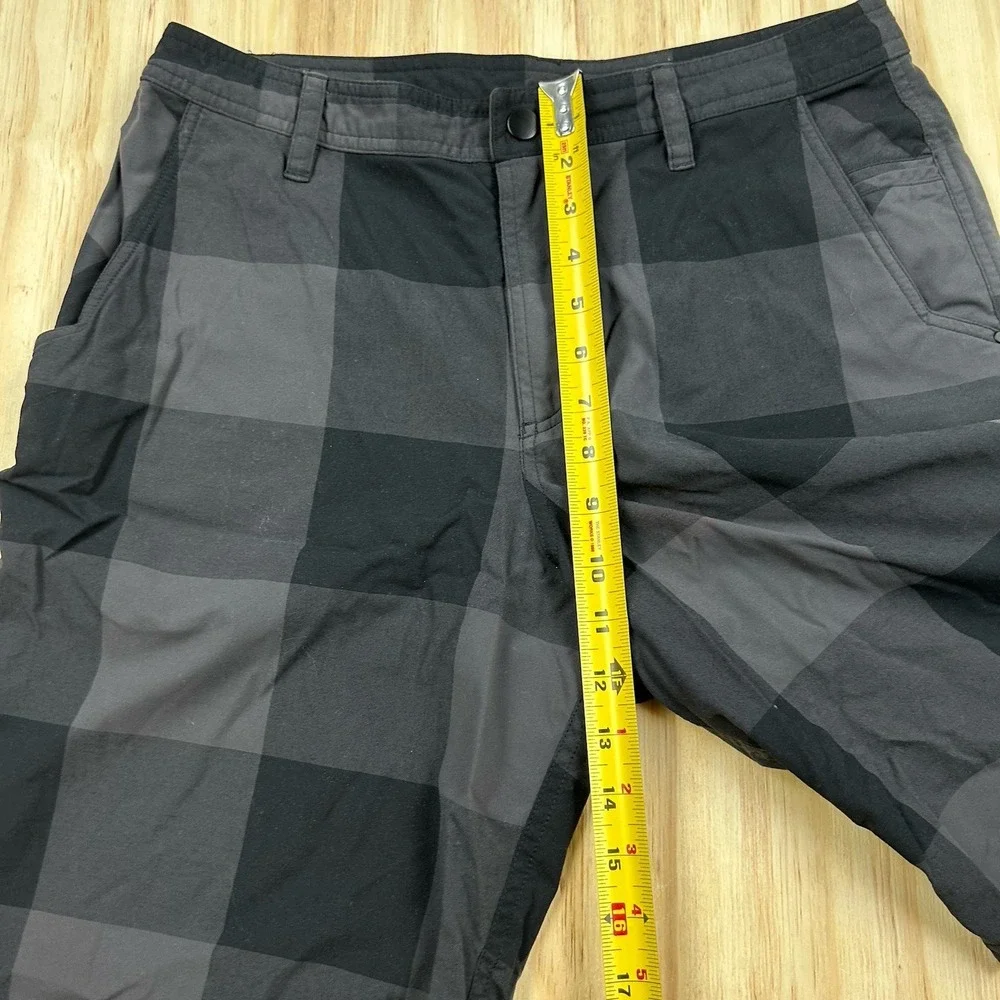 Lululemon‎ Men's Commission Shorts FITS 32 Grey Black Buffalo Plaid Chino Golf